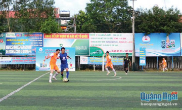 (Báo Quảng Ngãi)- Năm 2016 được xem là năm thắng lớn của Công ty CP Đường Quảng Ngãi (QNS) khi doanh nghiệp này có thêm 4 thương hiệu đạt giải Thương hiệu Quốc gia.
