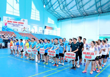 Công ty CP Đường Quảng Ngãi tổ chức Giải cầu lông CNLĐ năm 2018