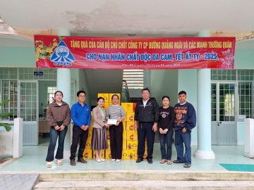 Hạnh phúc khi được sẻ chia yêu thương với những mảnh đời bất hạnh nhân dịp Tết đến Xuân về