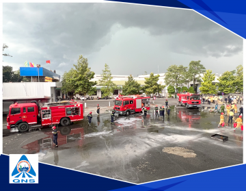 QNS phối hợp với Phòng Cảnh sát PCCC và CNCH Công an tỉnh Quảng Ngãi tổ chức thực tập phương án chữa cháy và cứu nạn cứu hộ tại Nhà máy Sữa đậu nành Việt Nam Vinasoy