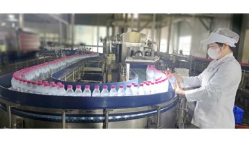 Thạch Bích ra mắt nước ion kiềm Quater: Thêm sự lựa chọn đối với người tiêu dùng
